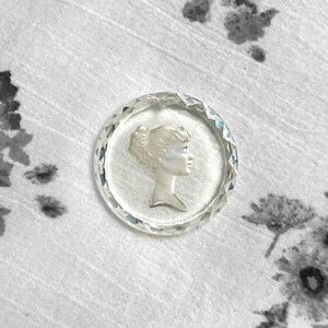 Vintage Crystal cameo